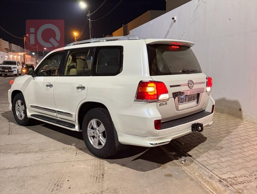 تويوتا لاندكروزر